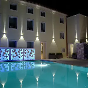 Residenza Ai Capitelli Gasthof Soave (Verona)